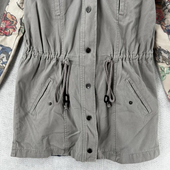 Skies Are Blue Jacket XS Embroidered Utility Gray Floral Barn Chore Coat - Picture 6 of 16
